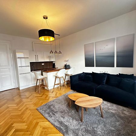 וינה Luxury 3 Bedroom Apartment Near Schoenbrunn Palace מראה חיצוני תמונה