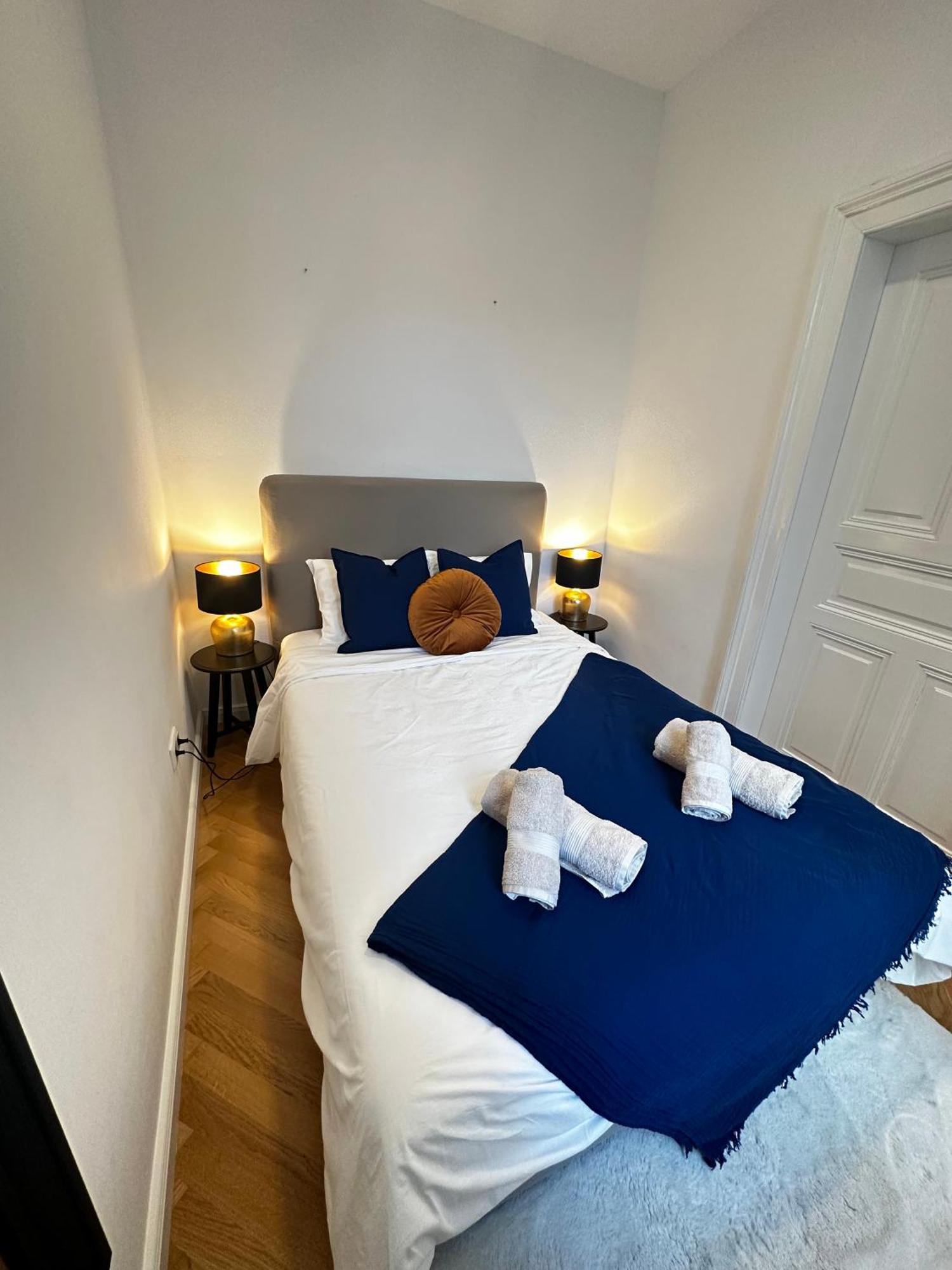 וינה Luxury 3 Bedroom Apartment Near Schoenbrunn Palace מראה חיצוני תמונה