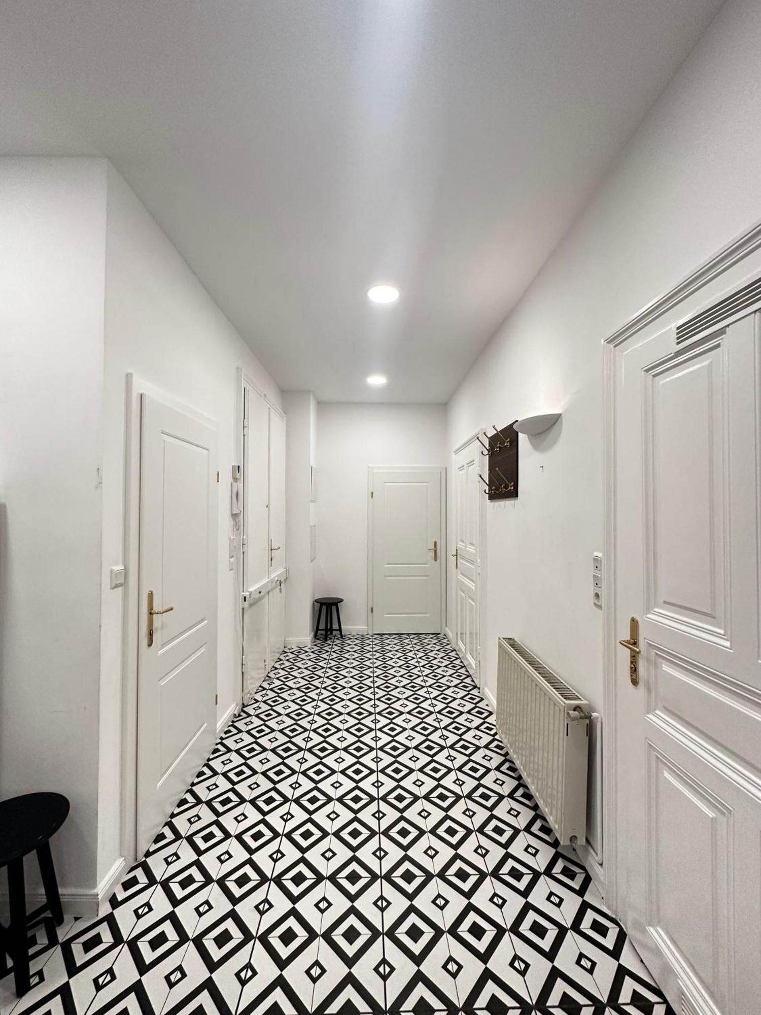 וינה Luxury 3 Bedroom Apartment Near Schoenbrunn Palace מראה חיצוני תמונה